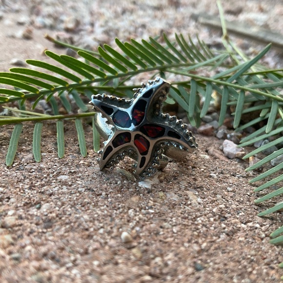 Mexican Starfish Silver and Opal Ring - Picture 3 of 6